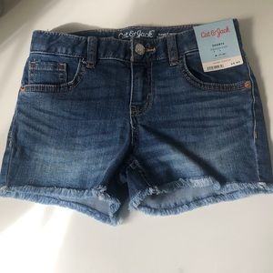 Girls Cat and Jack adjustable waist shorts. NWT